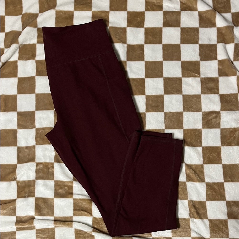High-Waist Leggings in Deep Burgundy